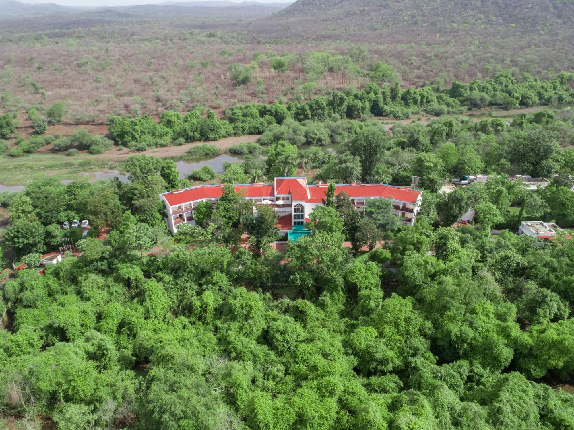 Gir Serai - Ihcl Seleqtions Гирский лес Экстерьер фото